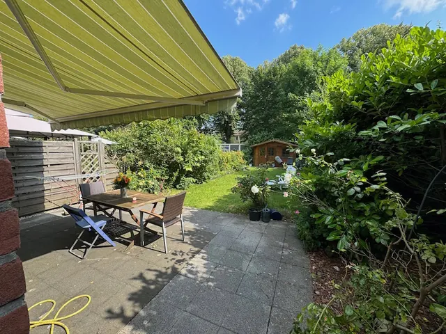 Terrasse mit Markise